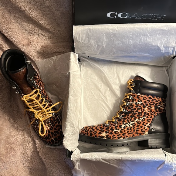 BNIB Coach Lorren Leopard Bootie - Picture 4 of 8